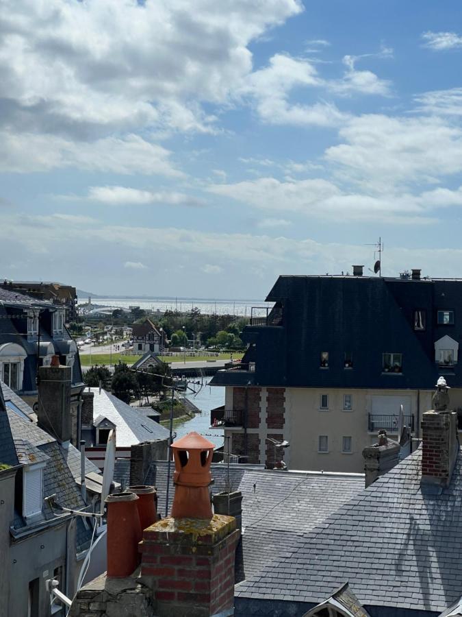 Le Cocooning T2 Renove Et 5Min A Pied De La Mer Au Coeur De Trouville Exterior foto