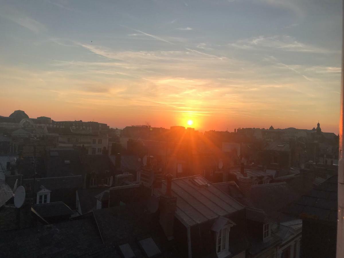 Le Cocooning T2 Renove Et 5Min A Pied De La Mer Au Coeur De Trouville Exterior foto